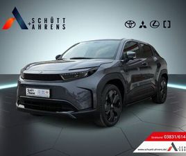 TOYOTA URBAN CRUISER TOYOTA URBAN CRUISER LOUNGE SPURHALTEASS. VERKEHRSZEICH