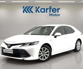 TOYOTA CAMRY 2.5 220H BUSINESS