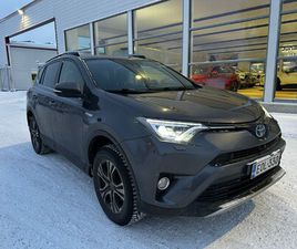 2,5 HYBRID AWD ACTIVE - VETOKOUKKU - LÄMPÖPAKETTI - TOYOTA HUOLLETTU - TAV 12KK TAKUU!