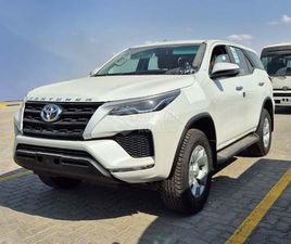 TOYOTA FORTUNER STANDARD 2.7L PETROL 4WD AT 7-SETAS 2026MY