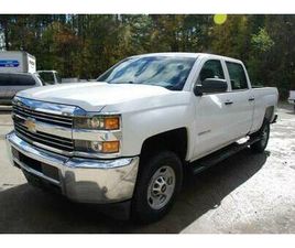 CHEVROLET CLASSIC 2017 CHEVROLET 2500HD CREW, WHITE, 4WD, 49,000 MILES
