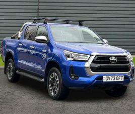 TOYOTA HILUX DOUBLE CABINE TOYOTA HILUX INVINCIBLE PICKUP'S 2.8 D-4D INVINCIBLE AUTO 4WD EURO 6 (START/STOP) 4DR