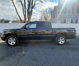 2011 RAM DAKOTA 4WD CREW CAB BIGHORN/LONESTAR -EASY FINANCING AVAILABLE