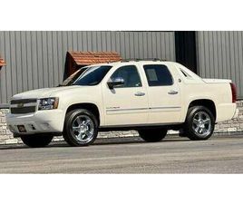 2013 CHEVROLET AVALANCHE 1500 LTZ - GUARANTEED APPROVAL!