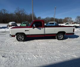 1989 DODGE D/W TRUCK