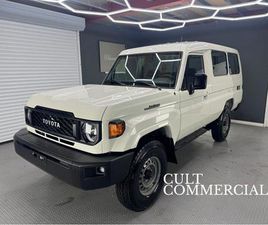 TOYOTA LAND CRUISER GDJ 78 70 SERIES TROOP CARRIER