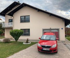 SKODA ROOMSTER , 1.HAND . FAHRZEUG NEUZUST...