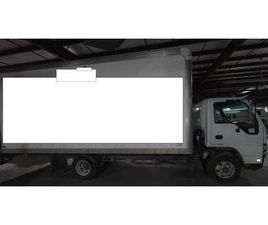 2006 GMC W3500 TILT CAB BOX TRUCK 38K MILES