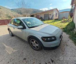 VOLVO C30 D4 VOLVO C30 MOMENTIUM D4