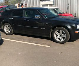 VENDS VÉHICULE CHRYSLER 300 C
