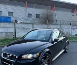 VOLVO C30 D5 VOLVO C30 2.4 180 CH BOÎTE AUTO FULL OPTIONS CARNET D’ENTRETIEN