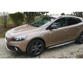 VOLVO V40 CROSS COUNTRY T4 BVA 180 XÉNIUM