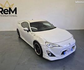TOYOTA GT-86 TOYOTA GT86 2.0 200CH / KIT CARROSSERIE / ECHAPPEMENT SPORT