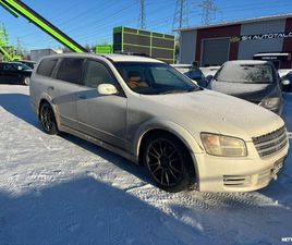 AWD 3,5 * NAHKAPENKIT / KATTOIKKUNAT / PENKINLÄMMITTIMET / SÄHKÖPENKIT / PERUUTUSKAMERA *