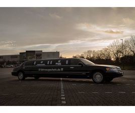 LINCOLN TOWN CAR LINCOLN TOWN CAR STRETCHLIMO V8