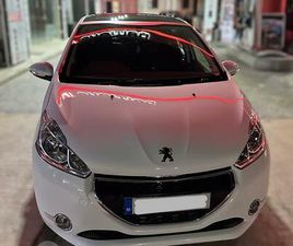 PEUGEOT 208