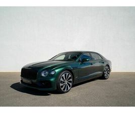 BENTLEY FLYING SPUR AZURE V8 *NAIM, ROTATING DISPLAY*