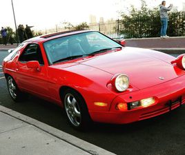 1987 PORSCHE 928 S4