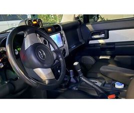 USED TOYOTA FJ CRUISER 5 DOOR 4.0L (AUTOMATIC) 2014