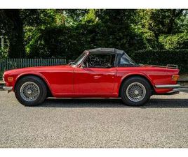 TRIUMPH TR6