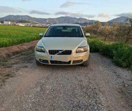 VOLVO S40 VOLVO - S40