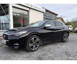 INFINITI Q30 1.6I 156CH