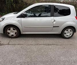 AUTO NEW TWINGO