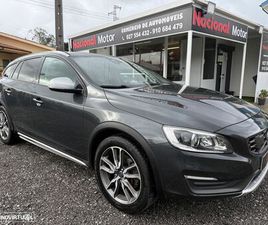 VOLVO V60 CROSS COUNTRY D3 MOMENTUM