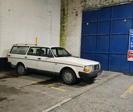 VOLVO 240