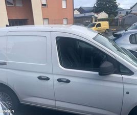 VOLKSWAGEN CADDY UTILITAIRE VENTE UTILITAIRE CADDY EN TRÈS BONNE ÉTAT AU NOM D’UNE SOCIÉTÉ