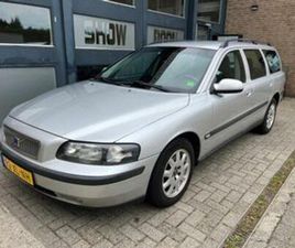 VOLVO V70 VOLVO V70 2.4 COMFORT LINE, LEKT OLIE — VOLVO — MARKTPLAATS