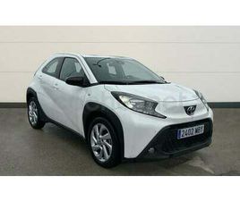 TOYOTA AYGO X CROSS 1.0 VVTI PLAY