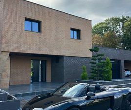 AUDI R8 SPYDER AUDI R8 V10 SPYDER