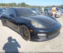 PORSCHE PANAMERA 4