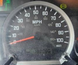 ISUZU LA SÉRIE N 2013 ISUZU NPR HEAVY DUTY BOX TRUCK 18’FT - 188K MILES