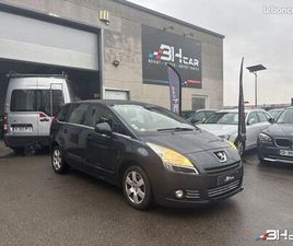 PEUGEOT 5008 GENERATION-I 1.6 HDI 110 ACTIVE - 7 PLACES