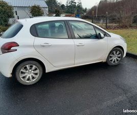 PEUGEOT 208 SOCIETE 208 PEUGEOT HDI SOCIÉTÉ