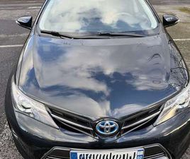 TOYOTA AURIS TOURING SPORTS TOURING SPORTS HYBRIDE 136H BUSINESS