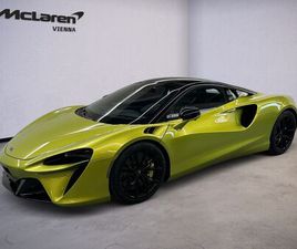 MCLAREN ARTURA / FLUX GREEN