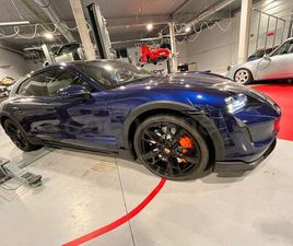 PORSCHE TAYCAN TURBO CROSS TURISMO