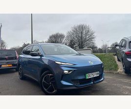 MG MGS5 64KWH TROPHY LONG RANGE AUTO 5DR