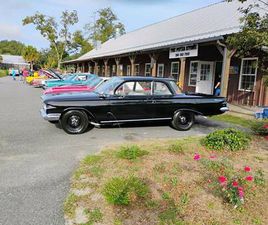 1961 CHEVROLET BISCAYNE