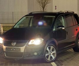VOLKSWAGEN TOURAN CROSS 2.0 TDI AUTOMATIK TÜV/SZH/AHK/NAVI
