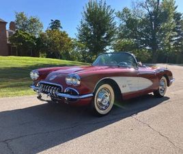 1960 CHEVROLET CORVETTE