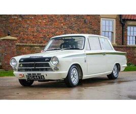 1963 FORD CORTINA VENTE AUX ENCHÈRES