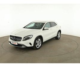 MERCEDES-BENZ GLA 180 SENSATION