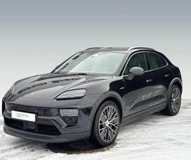 PORSCHE MACAN 4