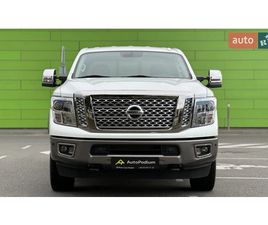 NISSAN TITAN 2019