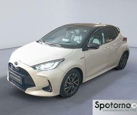 TOYOTA YARIS HYBRID STYLE