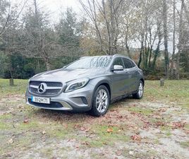 MERCEDES GLA GLA 180 MERCEDES-BENZ GLA 180 URBAN OUTUBRO/15